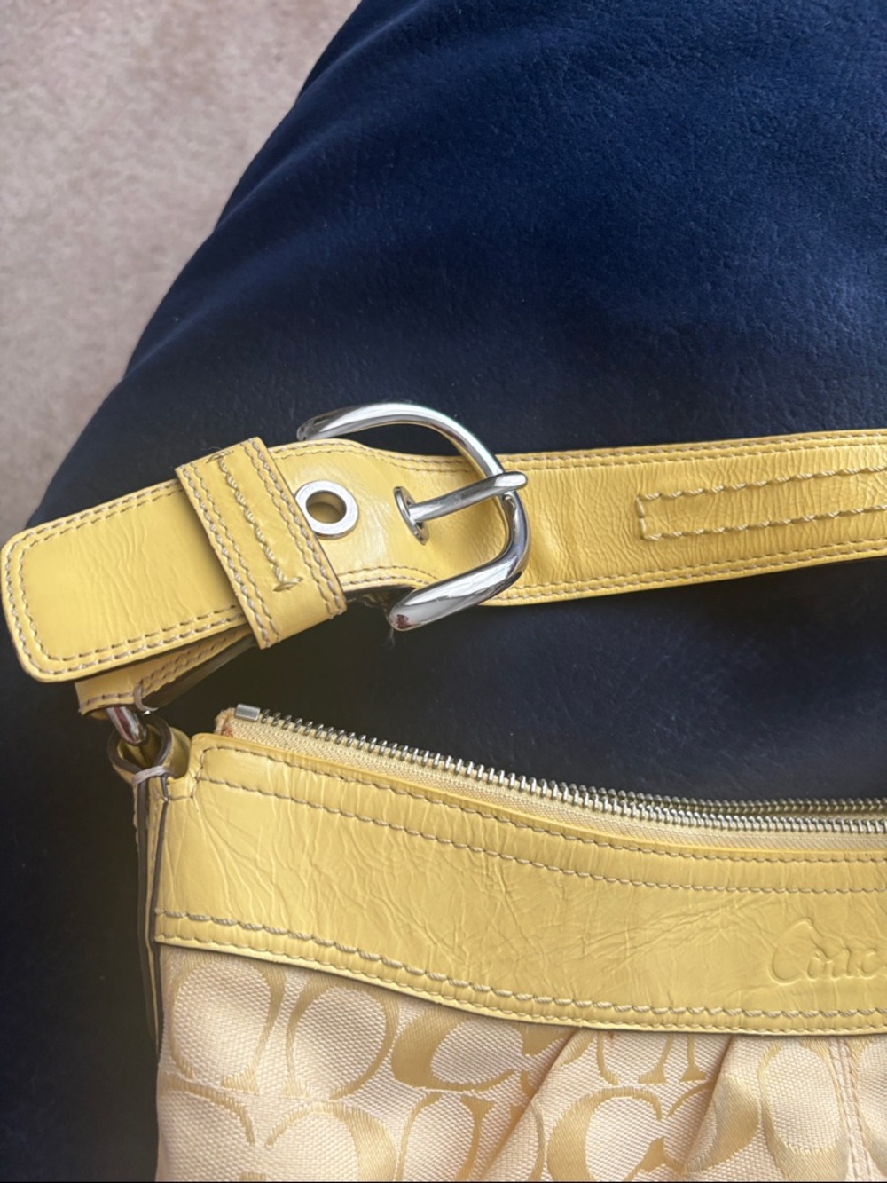 Vintage Y2K Coach Lemon Yellow Jacquard Patent Shoulder Hobo Bag - Picture 4 of 12